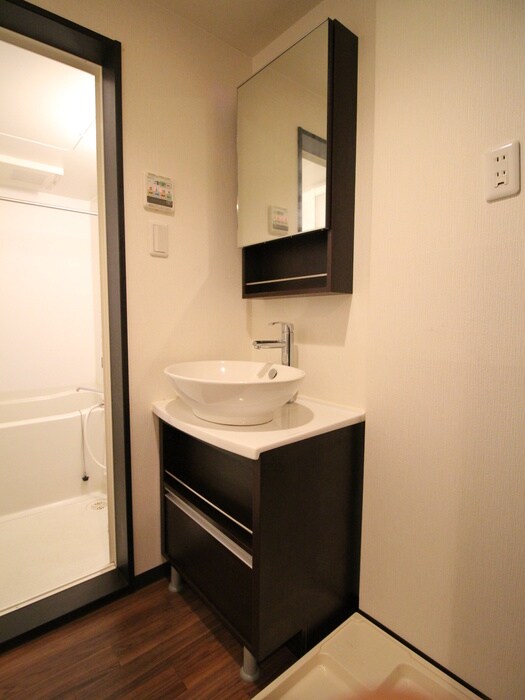 物件内観写真12　(洗面)