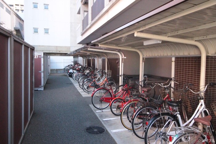 物件外観写真5　(駐輪場)