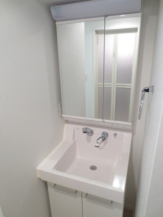 物件内観写真11　(洗面)