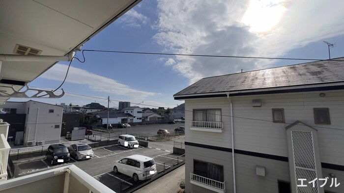 物件内観写真11　(室内からの展望)