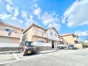 カーザ上の原　B棟外観写真