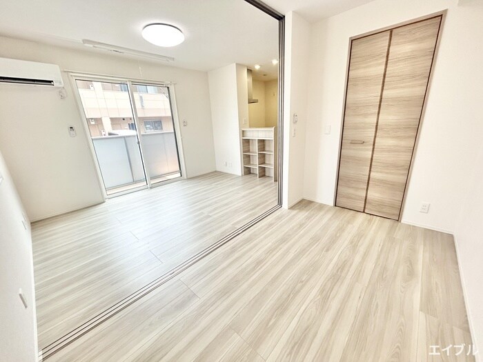 物件内観写真9　(居室)