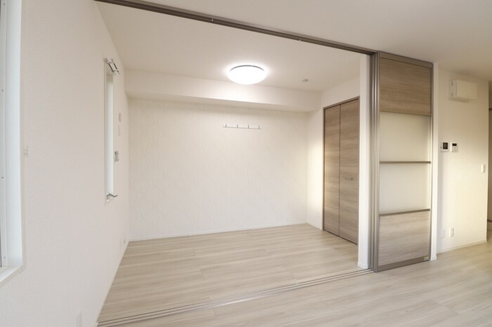 物件内観写真9　(居室)