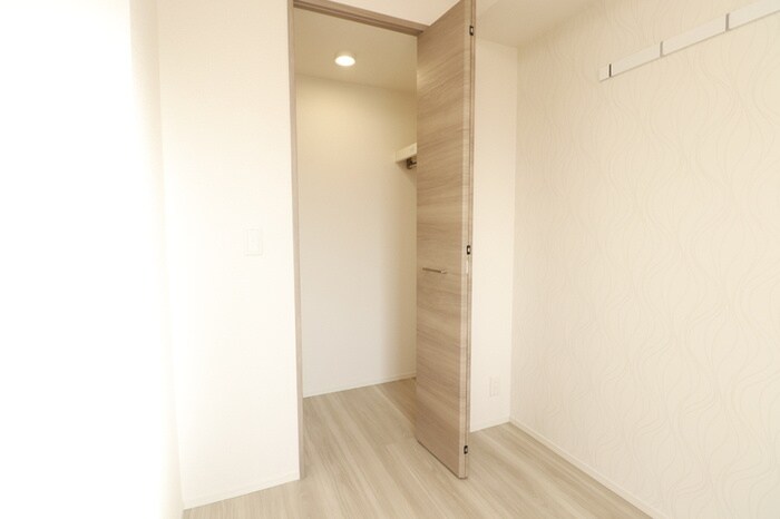 物件内観写真12　(収納)