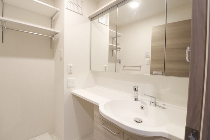 物件内観写真12　(洗面)