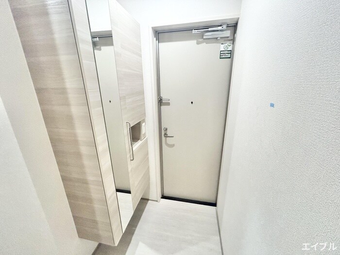 物件内観写真14　(玄関)