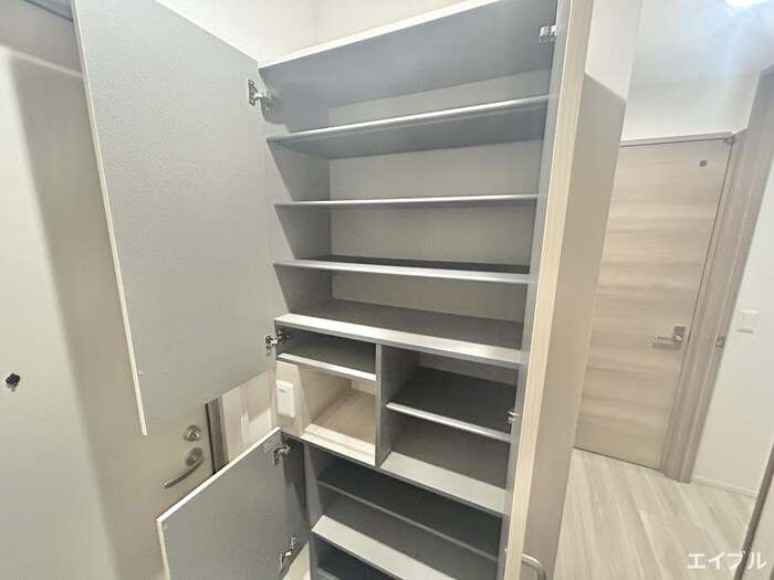 物件内観写真15　(靴箱)