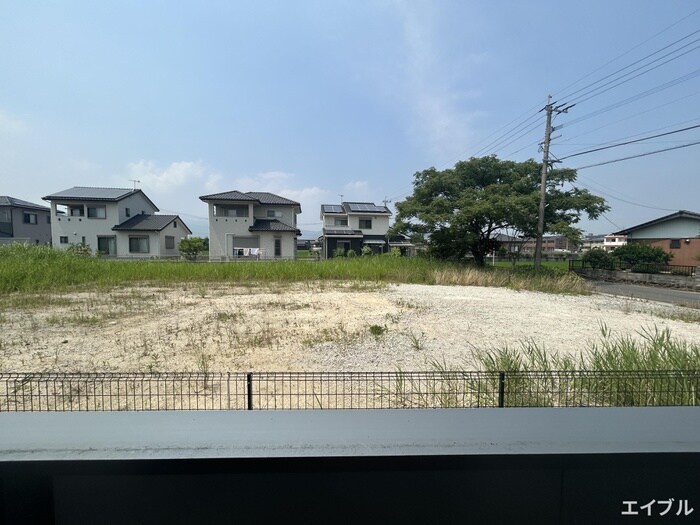 物件内観写真17　(室内からの展望)