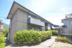 グリ－ンビレッジ湯川ⅡＢ棟外観写真