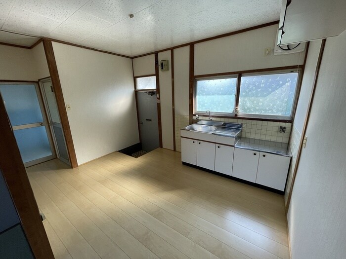 物件内観写真3　(居室)