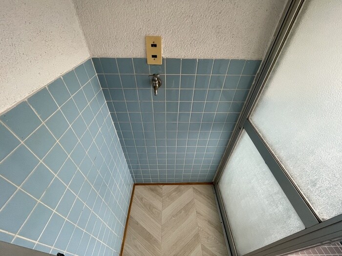 物件内観写真10　(洗濯機置場)