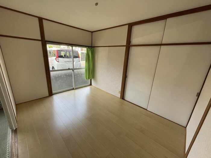 物件内観写真12　(居室)