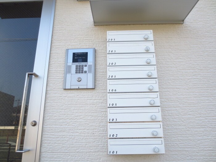 物件外観写真4　(建物設備)