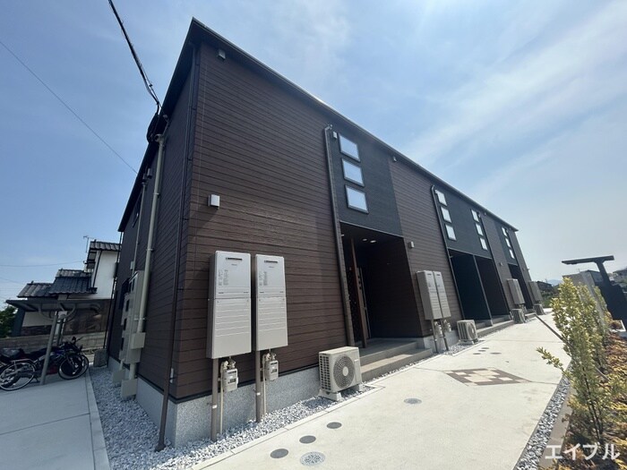 物件外観写真1　(外観写真)