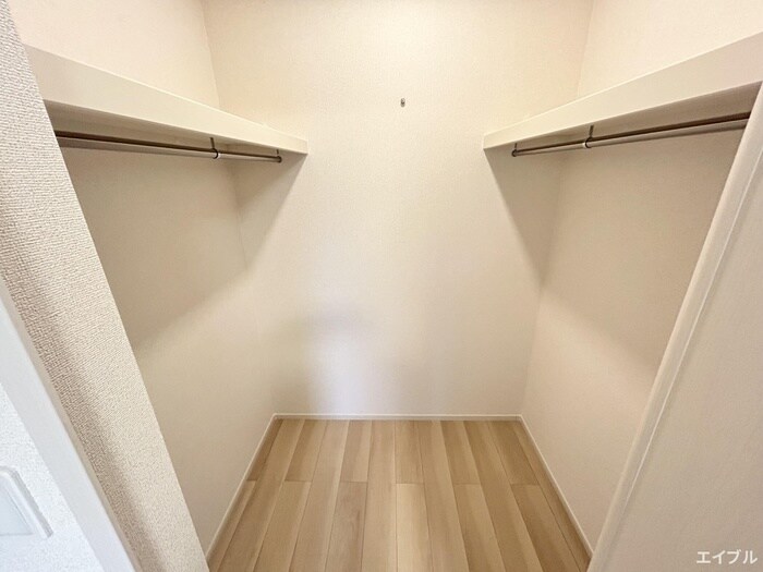 物件内観写真13　(収納)