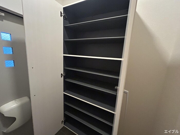 物件内観写真15　(靴箱)