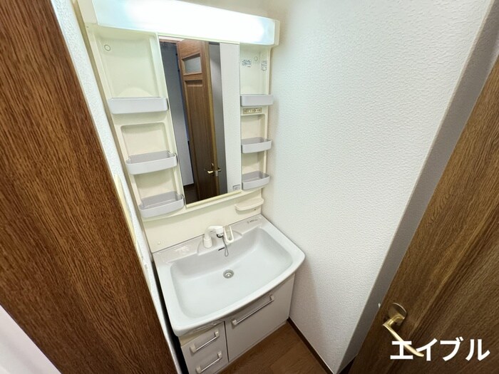 物件内観写真7　(洗面)