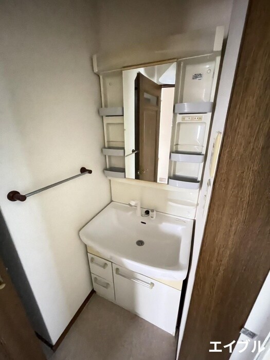 物件内観写真9　(洗面)