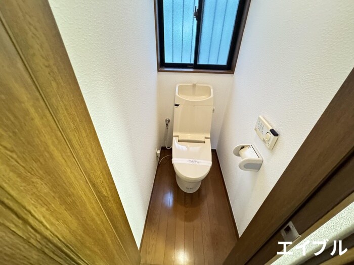 物件内観写真11　(トイレ)