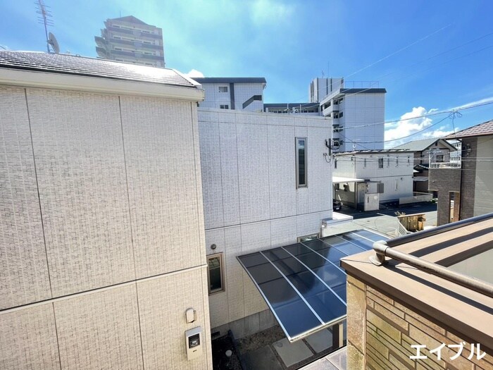 物件内観写真16　(室内からの展望)