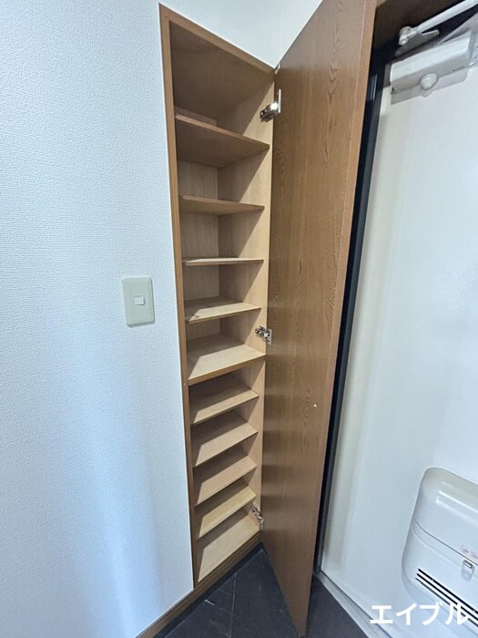 物件内観写真18　(靴箱)