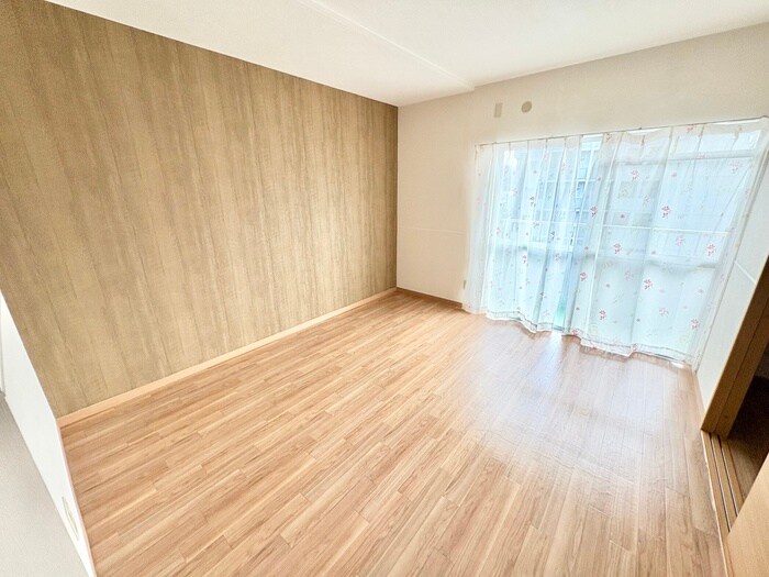 物件内観写真6　(居室)