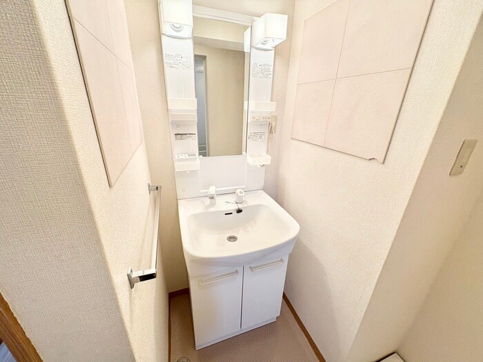 物件内観写真12　(洗面)