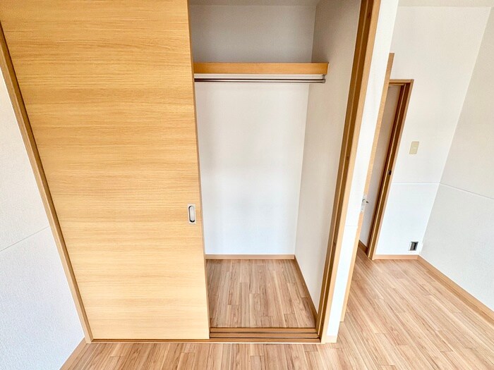 物件内観写真13　(収納)