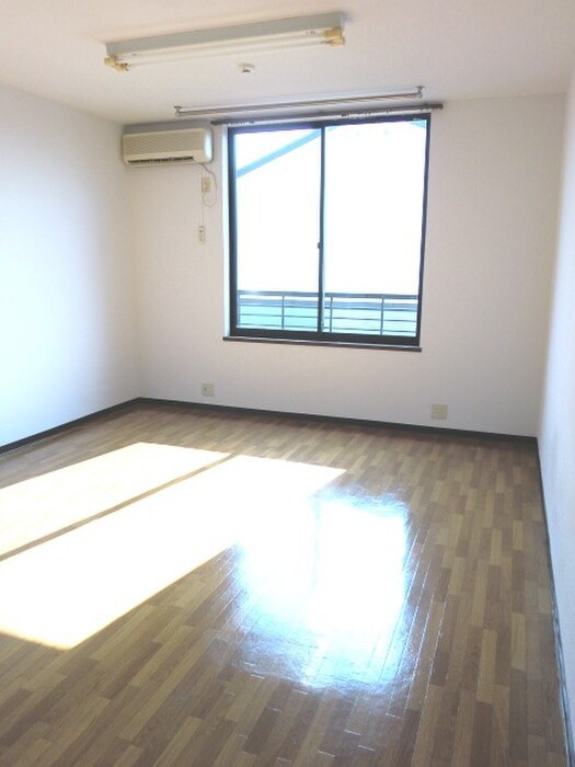 物件内観写真5　(居室)