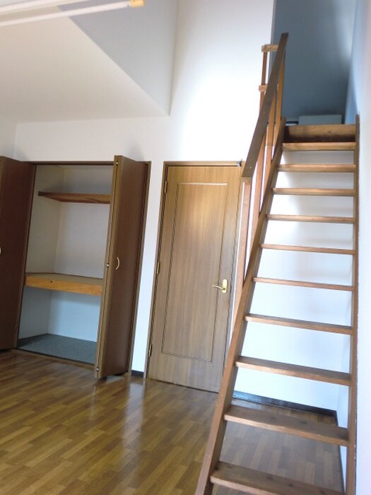 物件内観写真9　(居室)