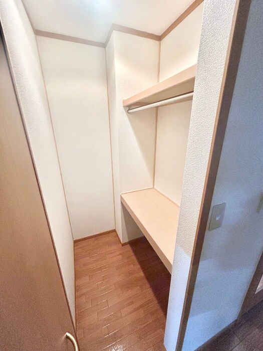 物件内観写真9　(収納)