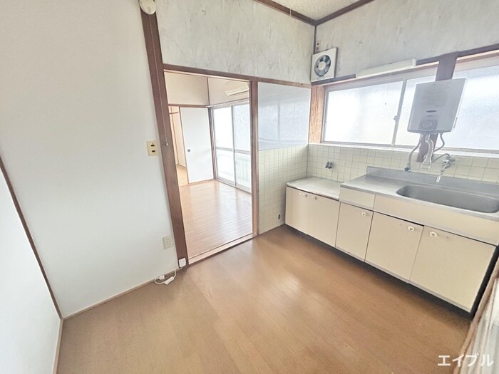 物件内観写真8　(居室)