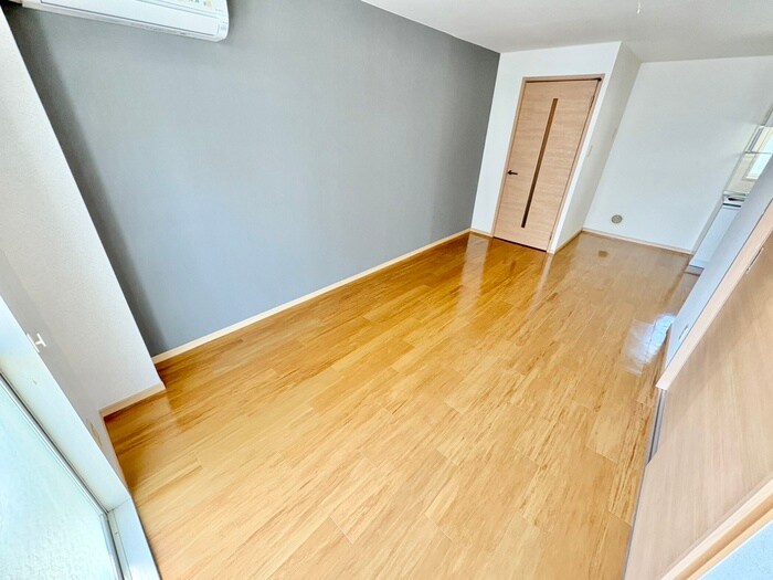 物件内観写真6　(居室)