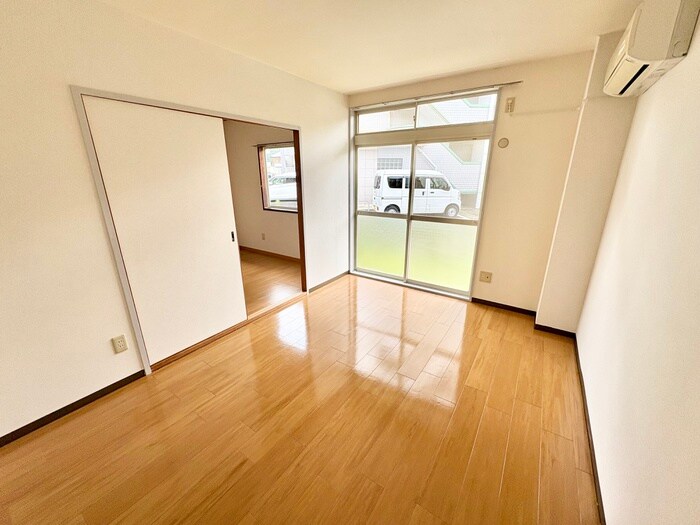 物件内観写真6　(居室)