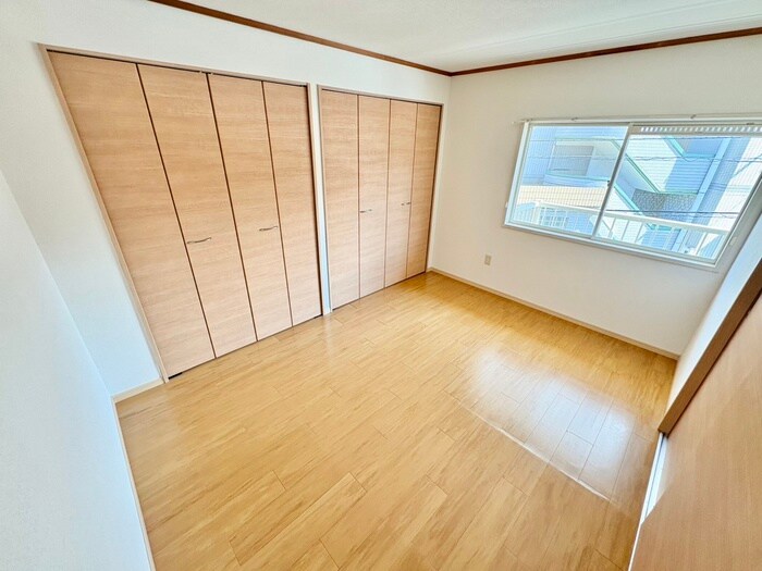 物件内観写真9　(居室)