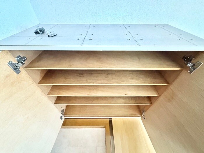 物件内観写真17　(靴箱)