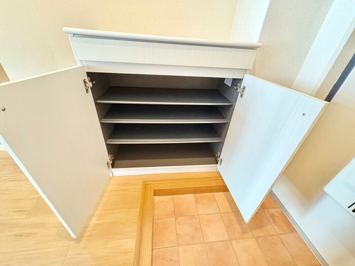 物件内観写真17　(靴箱)