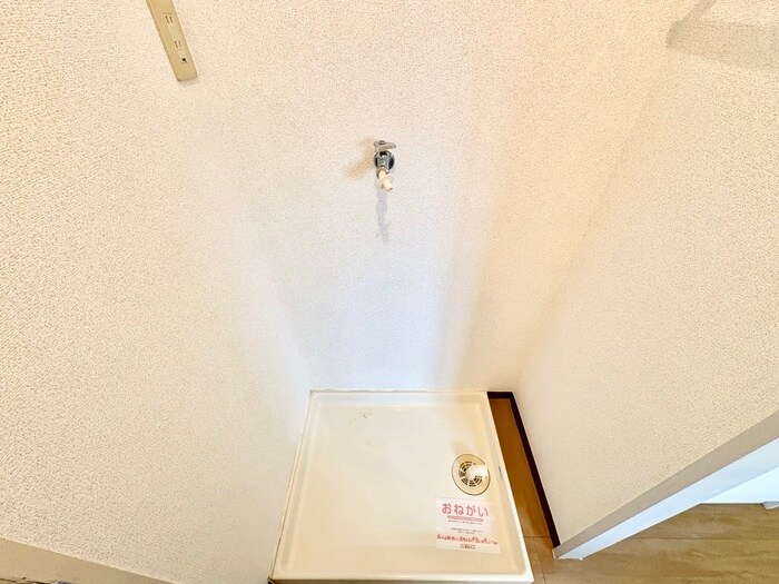 物件内観写真19　(洗濯機置場)