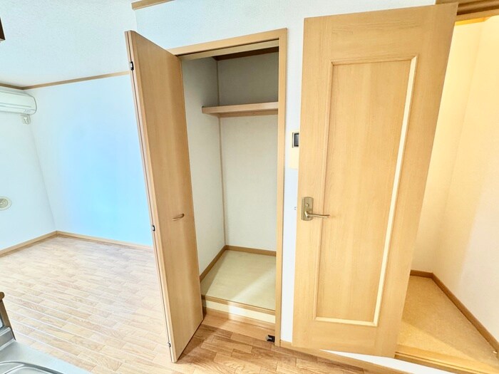 物件内観写真15　(内観写真)