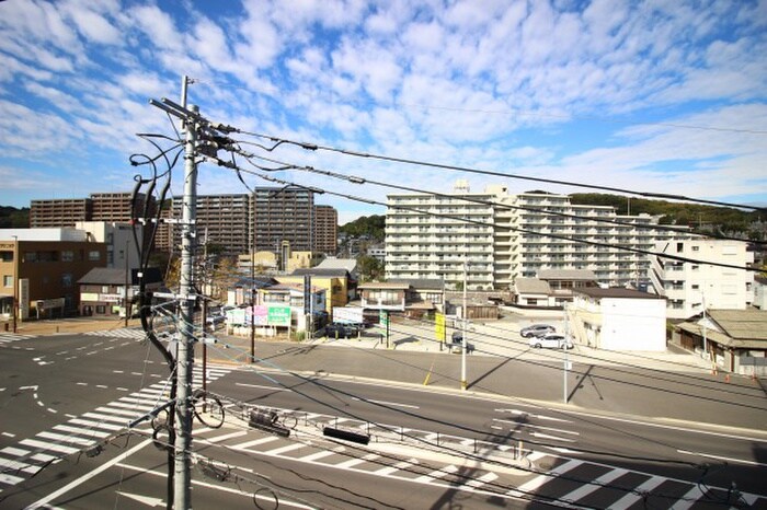 物件内観写真18　(室内からの展望)