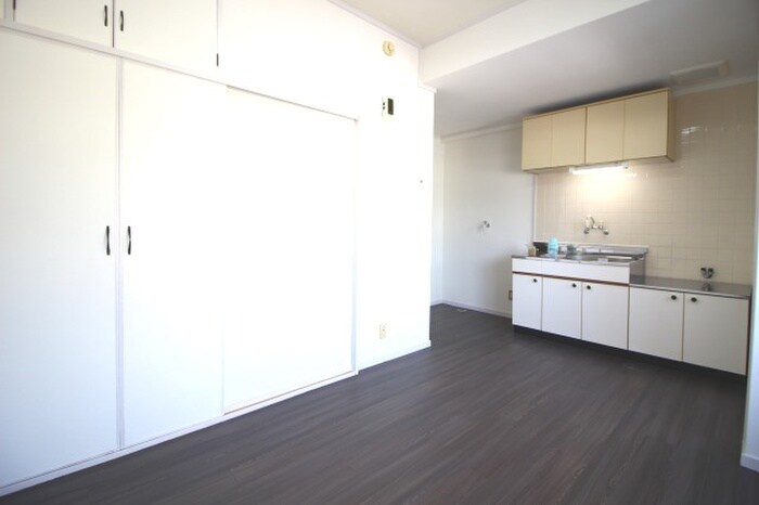 物件内観写真21　(居室)