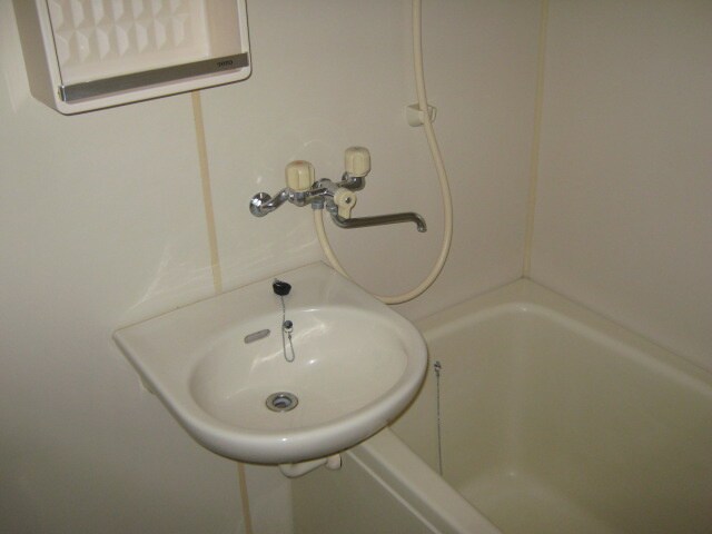 物件内観写真7　(洗面)