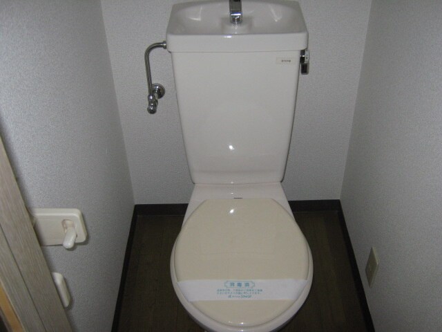 物件内観写真8　(トイレ)