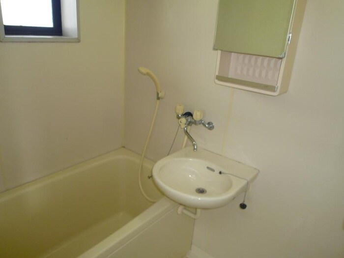 物件内観写真8　(バス／シャワールーム等)