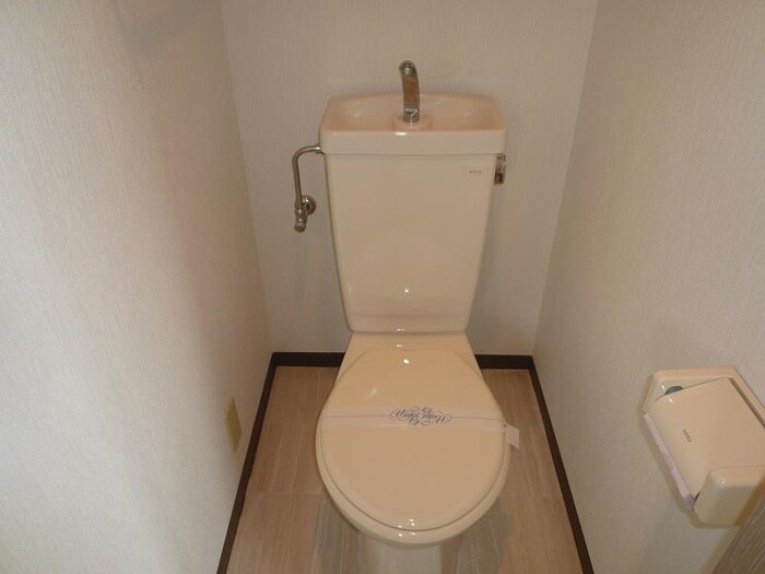 物件内観写真9　(トイレ)