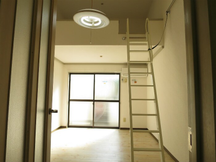 物件内観写真9　(居室)