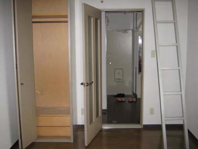 物件内観写真10　(収納)