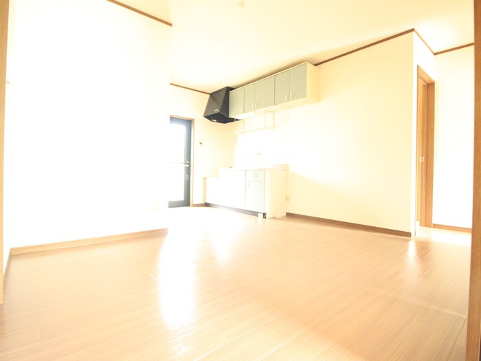 物件内観写真4　(居室)