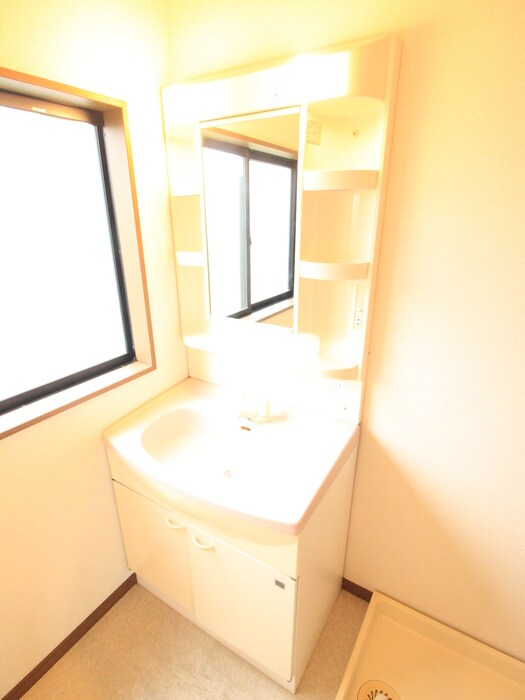 物件内観写真8　(洗面)