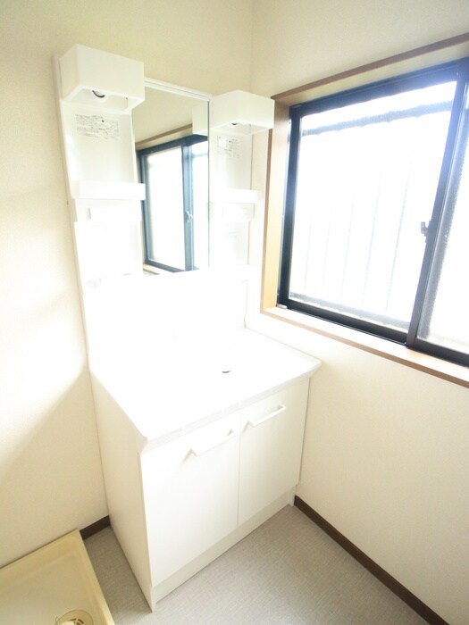 物件内観写真8　(洗面)